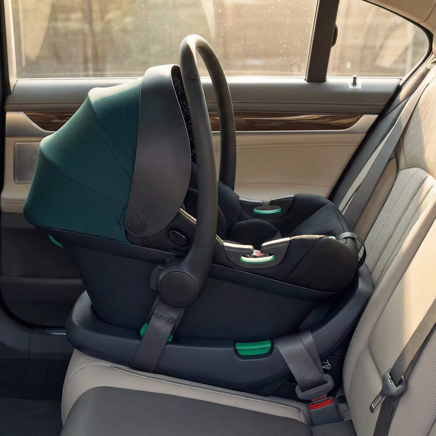 Environmentally Friendly 0-12 Months Baby Car Seat, Eco-Conscious Infant Carrier with Safe Materials